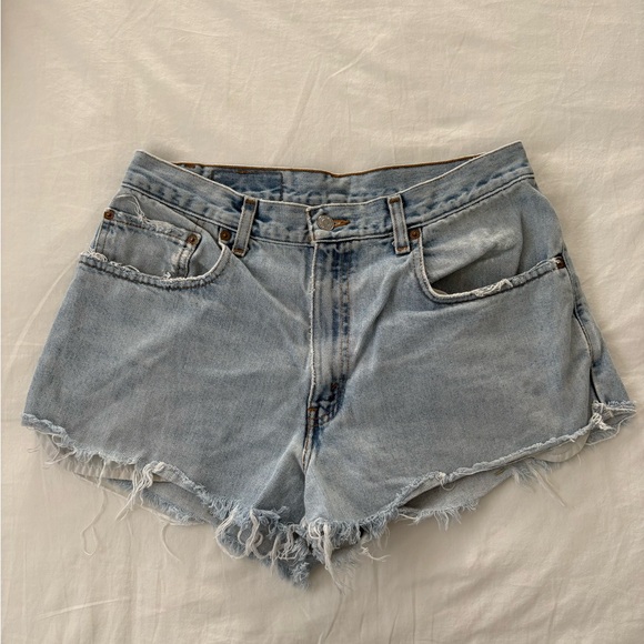 Levi's 560 Vintage Denim Cut-Off Shorts - Picture 6 of 8